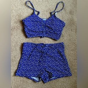 Blue daisy print 2 piece